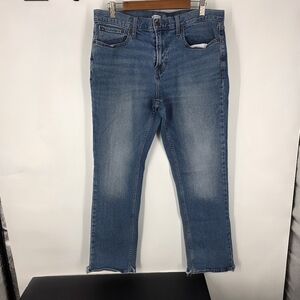 Old Navy Men's Straight Jeans 34x30 (Tagged 34x32) Built-In Flex Tough Raw Hem